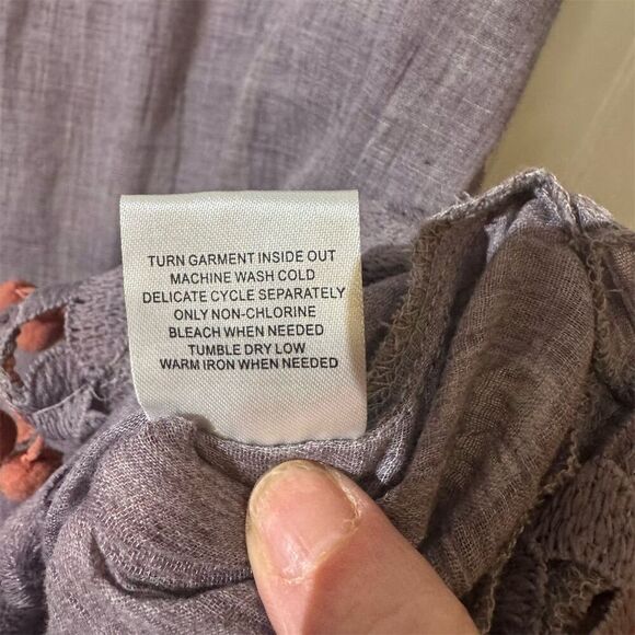 Retro Threads Boho Tunic Top Women’s L Purple Crochet Bell Sleeve Blouse - Picture 9 of 9